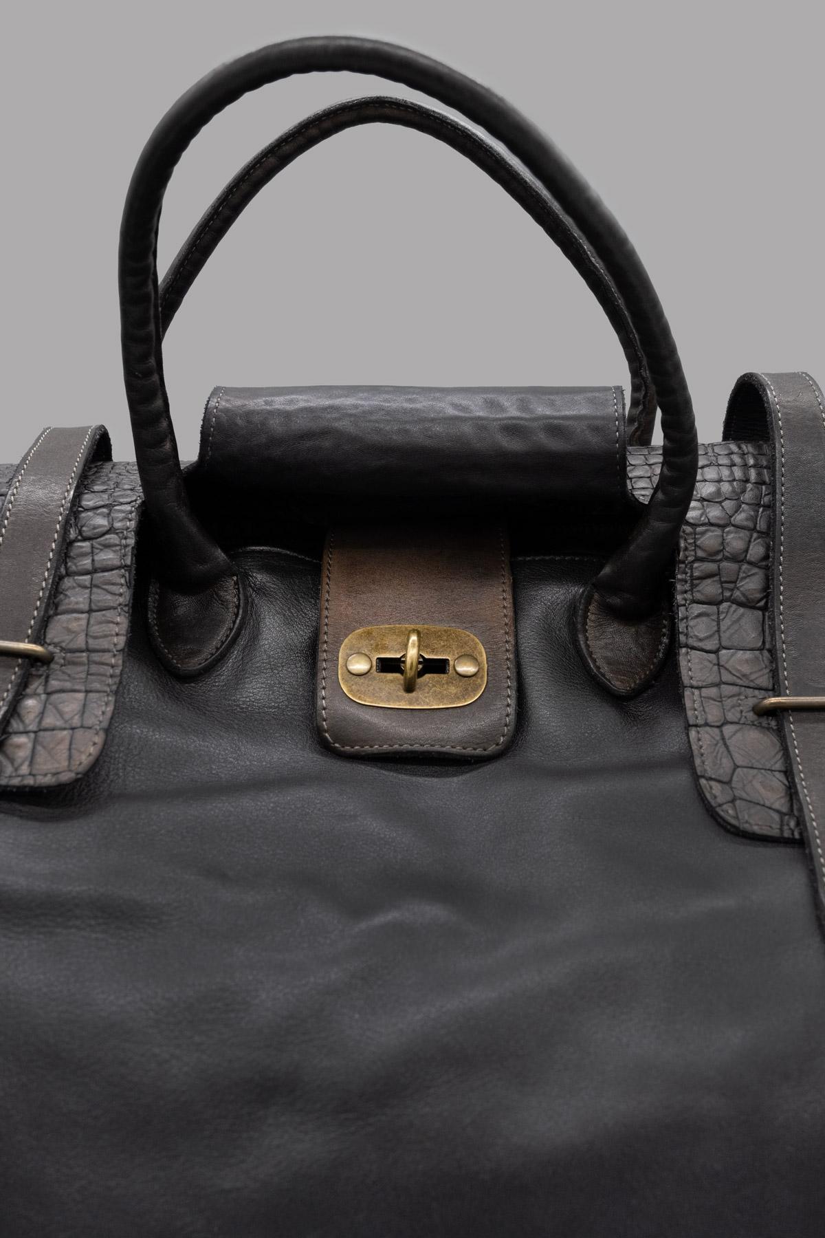 Owen Blue black met